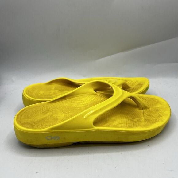 Oofos Oolala Yellow Flip Flop Women's Size 7 EUR 38 Thong Recovery Sandals - Picture 1 of 9